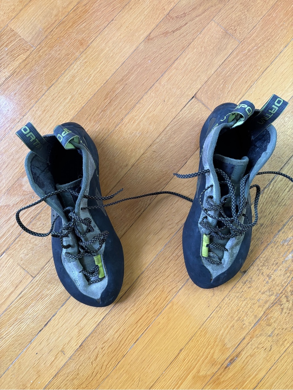 La Sportiva TC Pro Rock Climbing Shoes Size 41 Olive Green